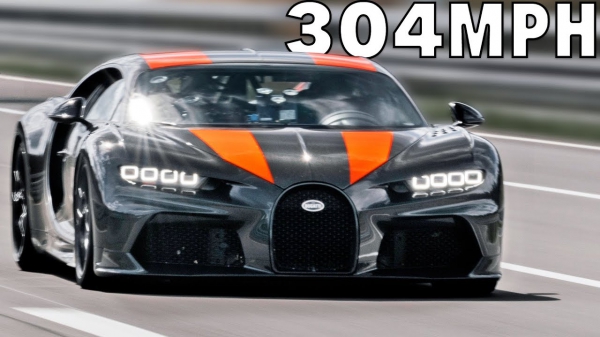 304 MPH Bugatti Chiron proto – The Fastest Car in the World