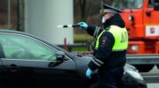«Начали требовать выполнения ПДД»: эксперты прокомментировали сообщения об ужесточении наказания за автомобильные шторки — «ГИБДД»